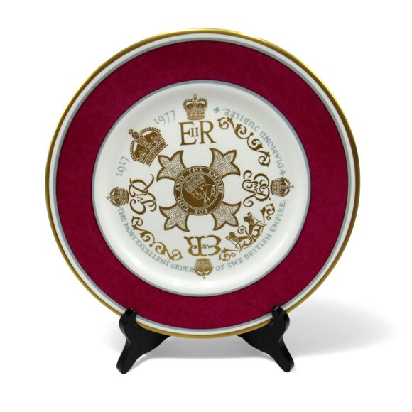 Caverswall Royal COMMEMORATIVE PLATE Most Excellent Order Of The British Empire - Picture 1 of 11